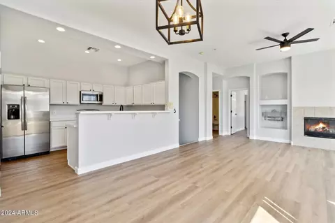 16420 N Thompson Peak Pkwy #2090, Scottsdale, AZ 85260