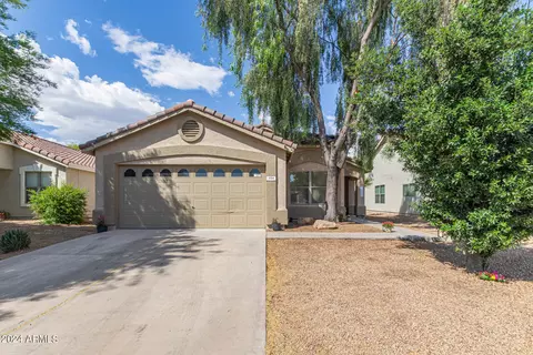954 E Saratoga St, Gilbert, AZ 85296