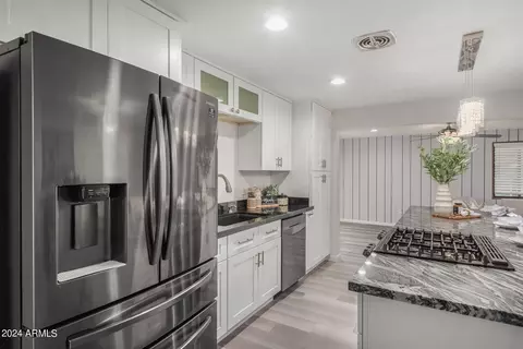 3813 E Captain Dreyfus Ave, Phoenix, AZ 85032 photo 12