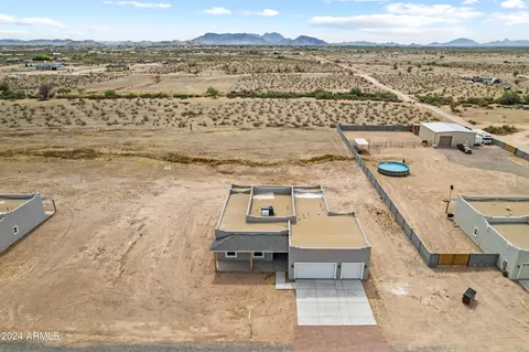 424 S 356th Dr, Tonopah, AZ 85354