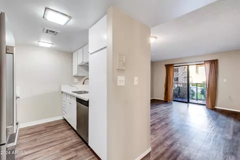 3033 E Devonshire Ave #1034, Phoenix, AZ 85016 photo 2