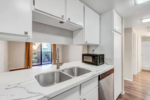 3033 E Devonshire Ave #1034, Phoenix, AZ 85016