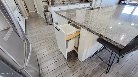 Kitchen - 10722 E Palladium Dr, Mesa, AZ 85212 photo 6 of 8