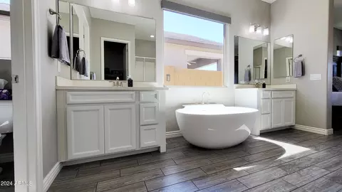 Bath - 10722 E Palladium Dr, Mesa, AZ 85212 photo 3 of 7