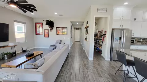 Entry Way - 10722 E Palladium Dr, Mesa, AZ 85212 photo 4 of 17