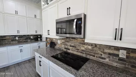 Kitchen - 10722 E Palladium Dr, Mesa, AZ 85212 photo 7 of 8