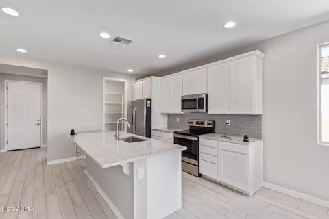 1663 W Hopi Dr, Coolidge, AZ 85128 photo 5