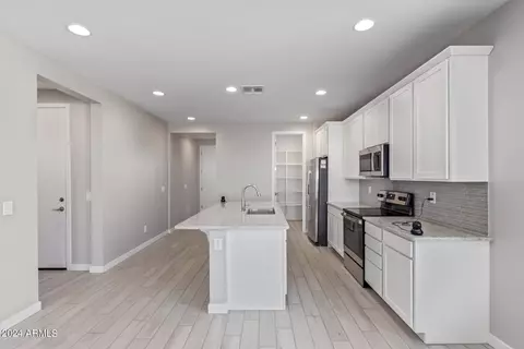 1663 W Hopi Dr, Coolidge, AZ 85128 photo 6