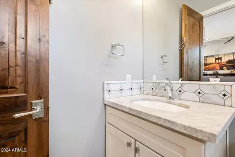 3216 E Colter St, Phoenix, AZ 85018 photo 29