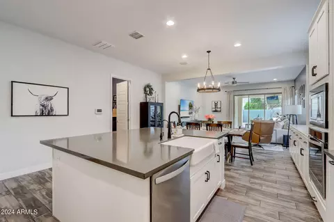 153 N Abalone Dr, Gilbert, AZ 85233 photo 7