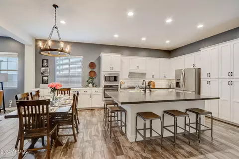 153 N Abalone Dr, Gilbert, AZ 85233 photo 6