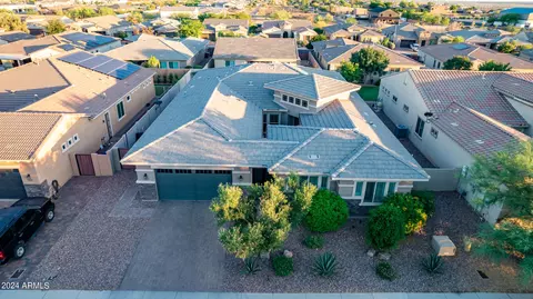 10047 W Jasmine Trl, Peoria, AZ 85383