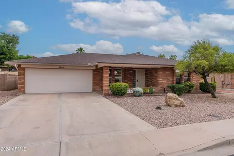 8246 E Kilarea Ave, Mesa, AZ 85209