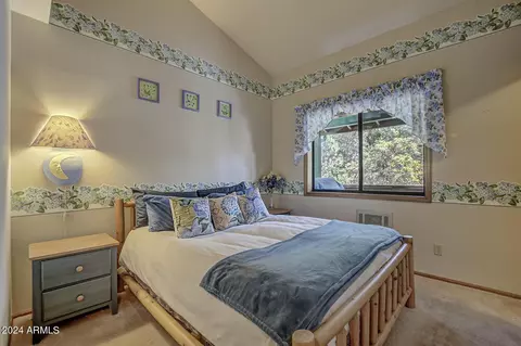 Bedroom - 6010 W Arroyo Way, Pine, AZ 85544 photo 5 of 5
