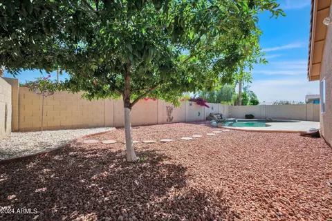 3331 Escuda Rd, Phoenix, AZ 85050 photo 3