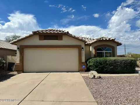 2203 E Siesta Ln, Phoenix, AZ 85024