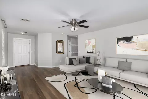 906 E Saratoga St, Gilbert, AZ 85296 photo 5