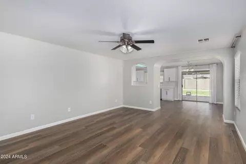 906 E Saratoga St, Gilbert, AZ 85296 photo 7