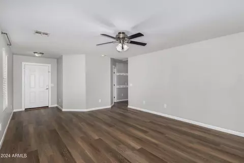 906 E Saratoga St, Gilbert, AZ 85296 photo 6