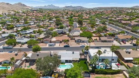 2020 E Vista Dr, Phoenix, AZ 85022 photo 5