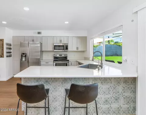 2020 E Vista Dr, Phoenix, AZ 85022 photo 11