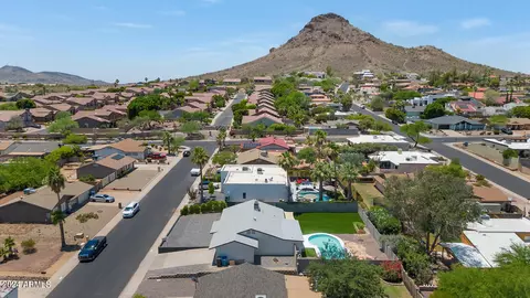 2020 E Vista Dr, Phoenix, AZ 85022 photo 4