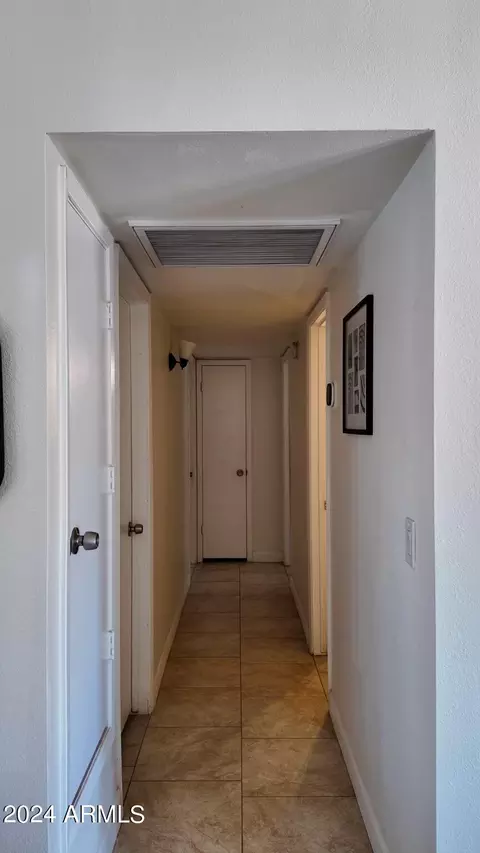 4112 E Saint Catherine Ave, Phoenix, AZ 85042 photo 7