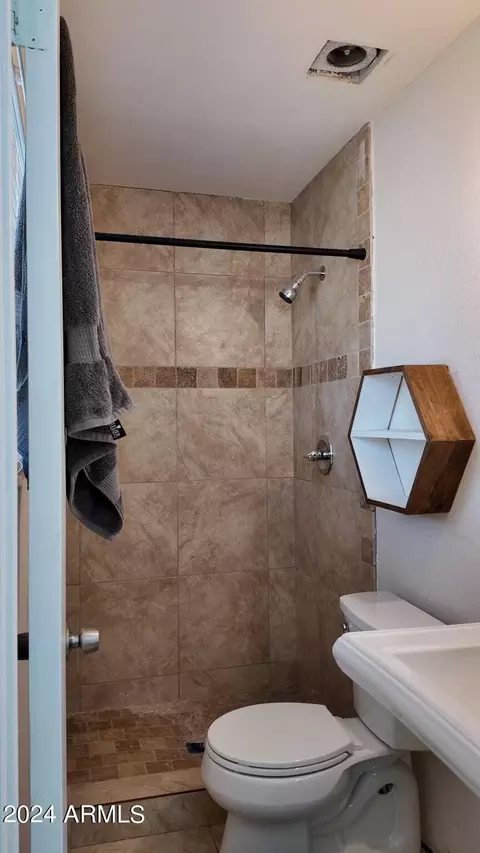 4112 E Saint Catherine Ave, Phoenix, AZ 85042 photo 12