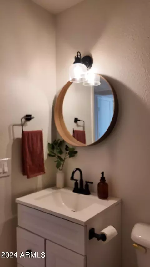 4112 E Saint Catherine Ave, Phoenix, AZ 85042 photo 10