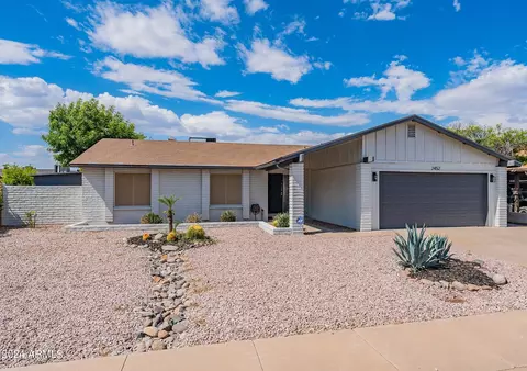 2452 E Hopi Ave, Mesa, AZ 85204