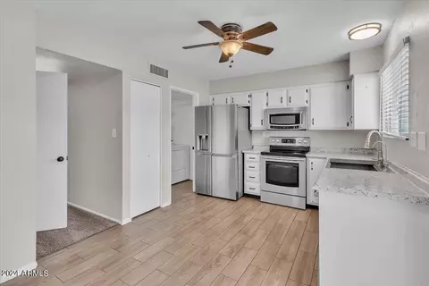 1008 E Bendix Dr, Tempe, AZ 85283 photo 2