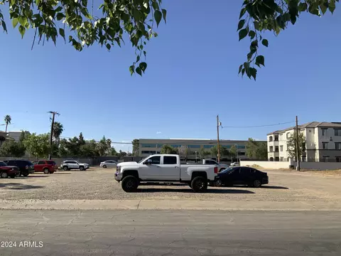 330 E Flower St #17, Phoenix, AZ 85012 photo 10