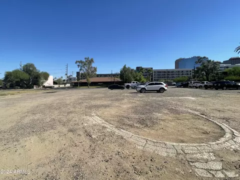 330 E Flower St #17, Phoenix, AZ 85012 photo 6