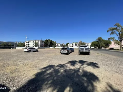 330 E Flower St #17, Phoenix, AZ 85012