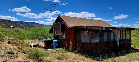 11525 N Hawke Eye Rd, Elfrida, AZ 85610