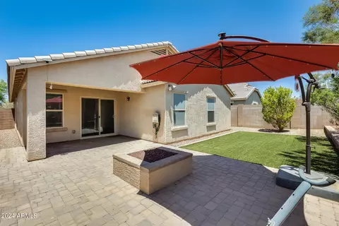 2043 E Lindrick Dr, Gilbert, AZ 85298