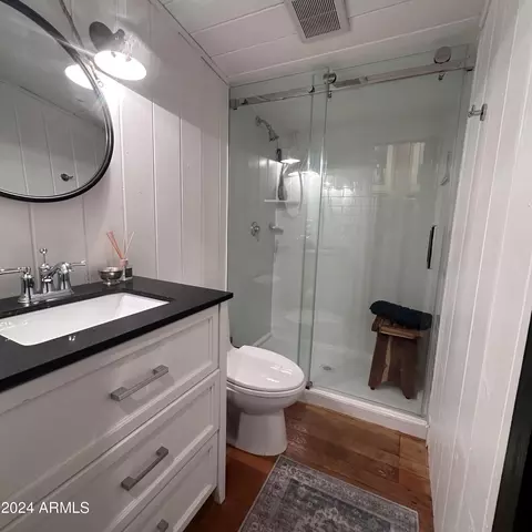 Bath - 6612 W Warren Dr, Pine, AZ 85544 photo 1 of 2