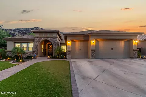 26204 N 56th Dr, Phoenix, AZ 85083