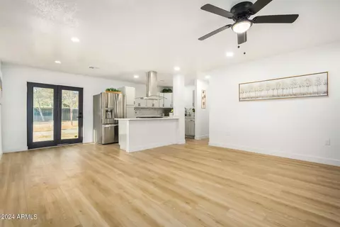 1310 W Cinnabar Ave, Phoenix, AZ 85021 photo 8