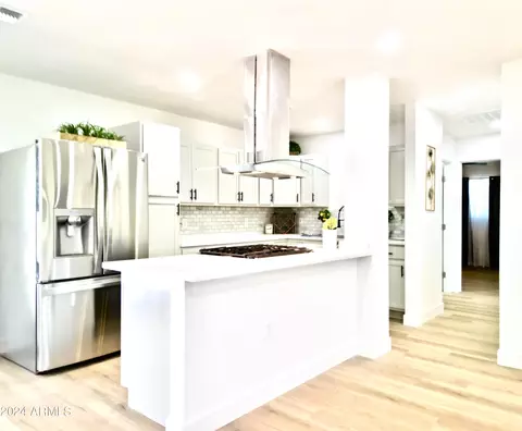 1310 W Cinnabar Ave, Phoenix, AZ 85021 photo 4