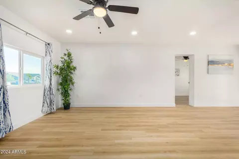 1310 W Cinnabar Ave, Phoenix, AZ 85021 photo 7