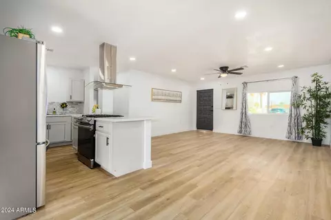 1310 W Cinnabar Ave, Phoenix, AZ 85021 photo 10