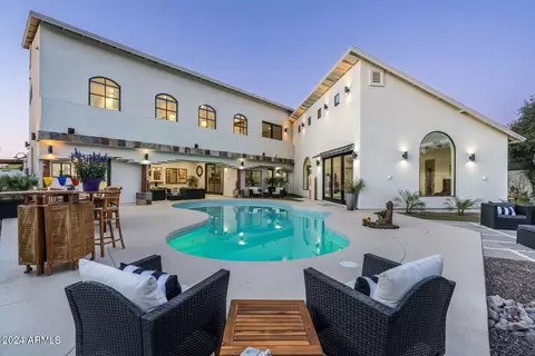4059 E Shangri La Rd, Phoenix, AZ 85028