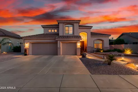 7171 W Crystal Rd, Glendale, AZ 85308
