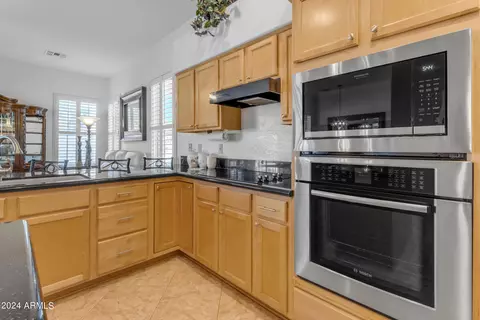 Kitchen - 3504 E Temecula Ct, Gilbert, AZ 85297 photo 6 of 8