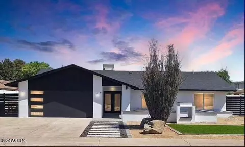 1630 E Laguna Dr, Tempe, AZ 85282