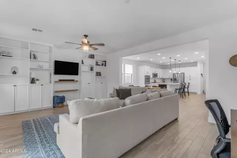 3933 E Megan St, Gilbert, AZ 85295 photo 9