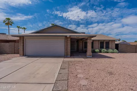 400 W Shawnee Dr, Chandler, AZ 85225