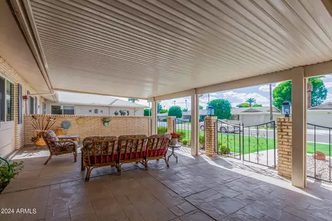 10444 W Tropicana Cir, Sun City, AZ 85351