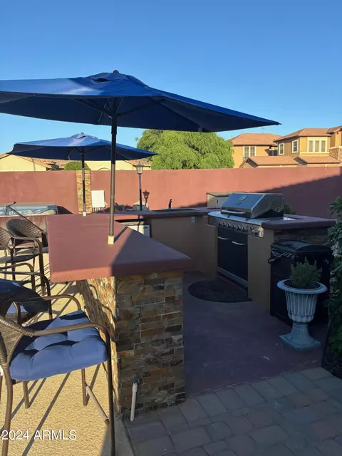 Kitchen - 2764 E Lowell Ave, Gilbert, AZ 85295 photo 5 of 7